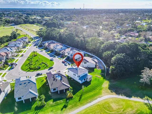 7681 NW 84th Ln, Tamarac FL 33321