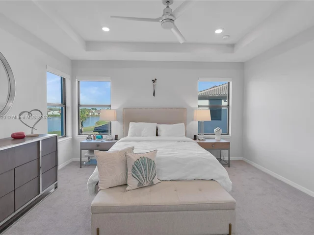 7681 NW 84th Ln, Tamarac FL 33321