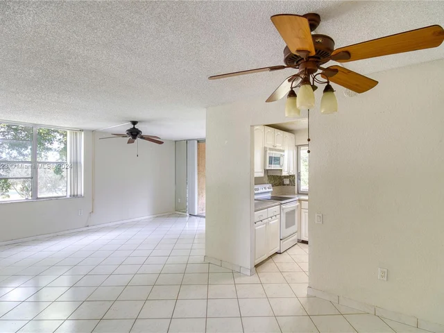 9301 Lime Bay Blvd # 312, Tamarac FL 33321