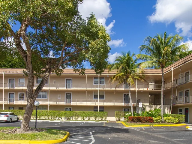 9301 Lime Bay Blvd # 312, Tamarac FL 33321