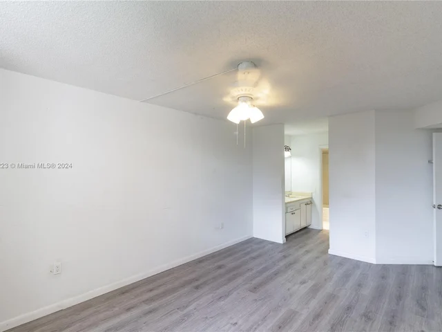 9301 Lime Bay Blvd # 312, Tamarac FL 33321