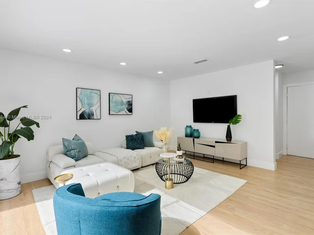 5324 NW 54th St, Coconut Creek FL 33073