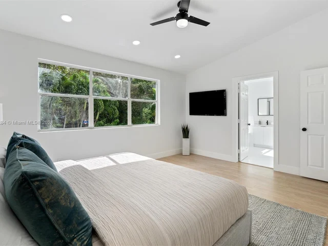 5324 NW 54th St, Coconut Creek FL 33073