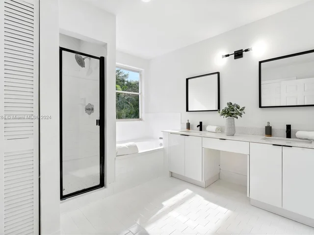 5324 NW 54th St, Coconut Creek FL 33073