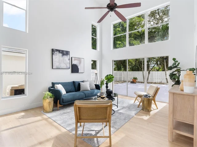 5324 NW 54th St, Coconut Creek FL 33073