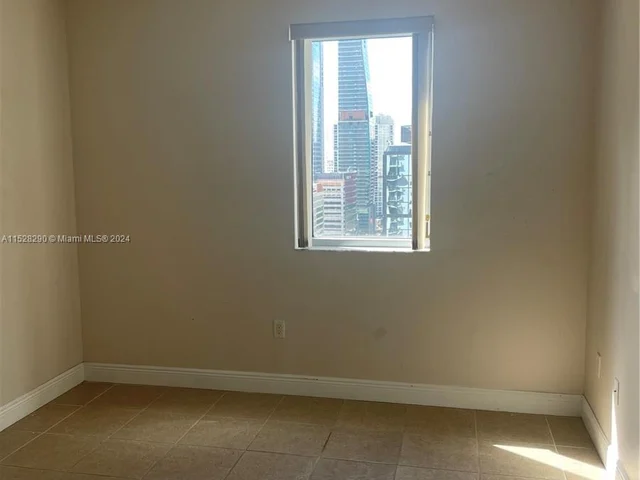 1060 BRICKELL AV # 2211, Miami FL 33131