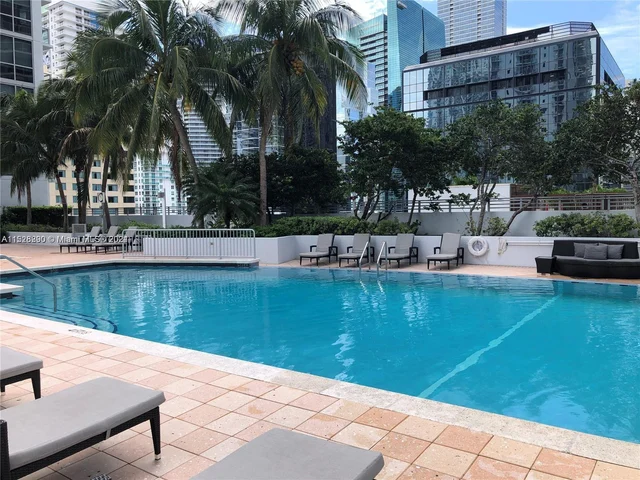 1060 BRICKELL AV # 2211, Miami FL 33131