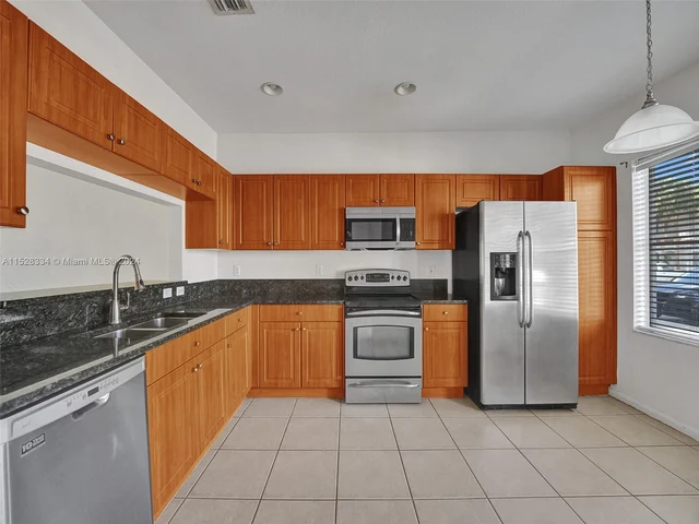 2733 SW 83rd Ave # 103, Miramar FL 33025