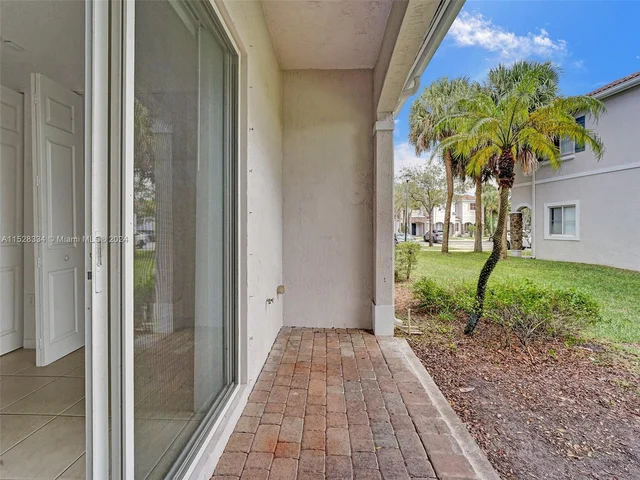 2733 SW 83rd Ave # 103, Miramar FL 33025