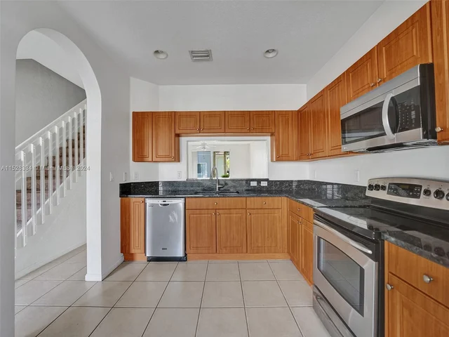 2733 SW 83rd Ave # 103, Miramar FL 33025