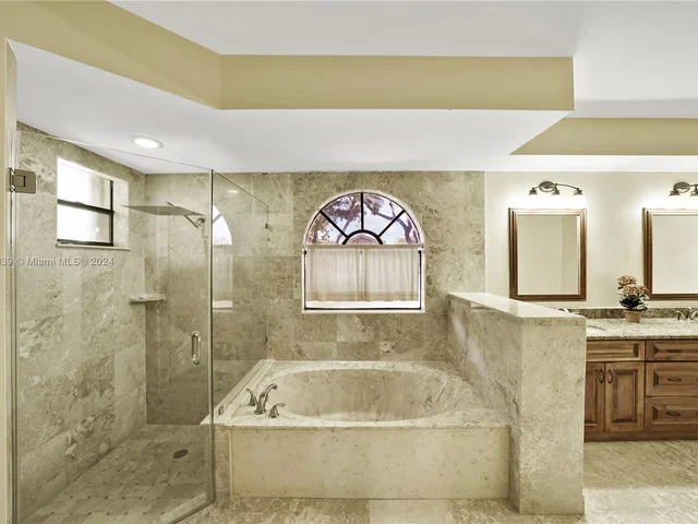 5633 NW 86th Ave, Coral Springs FL 33067