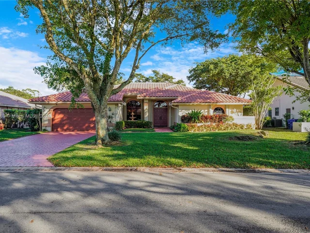 5633 NW 86th Ave, Coral Springs FL 33067