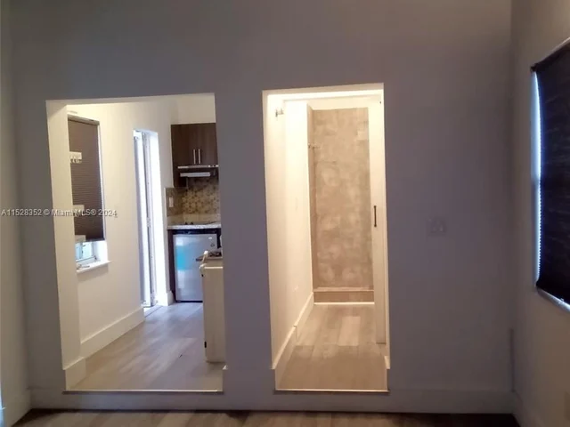 120 SW 26th Rd, Miami FL 33129