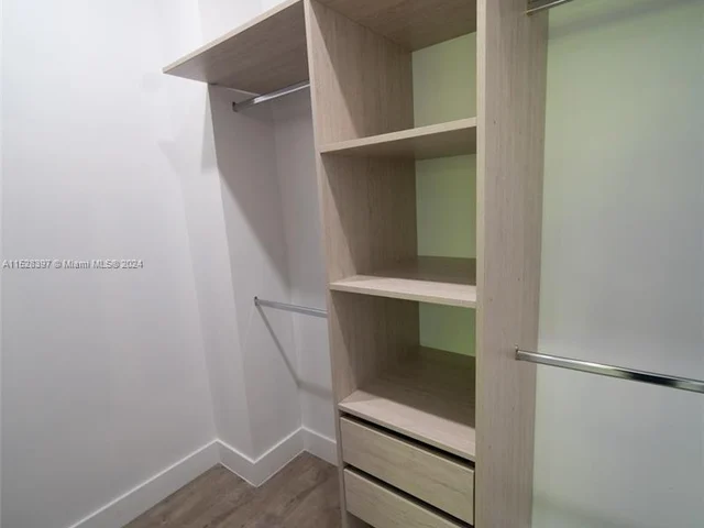 500 Foster Rd # B, Hallandale Beach FL 33009