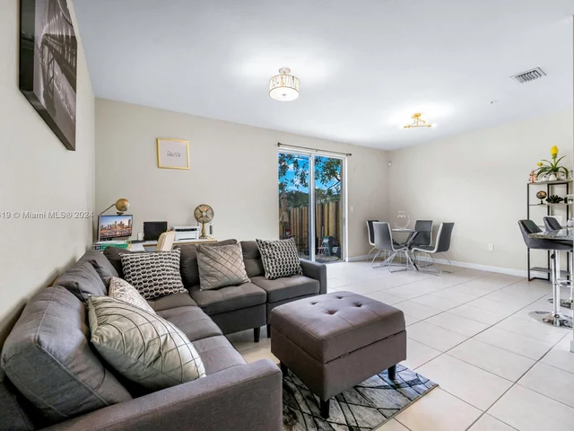 134 SE 28th Ter # 1, Homestead FL 33033