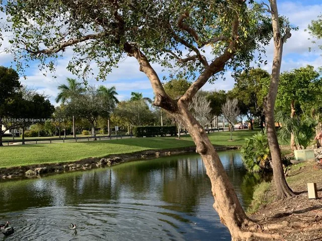 562 NW 98th Ct # 562, Miami FL 33172