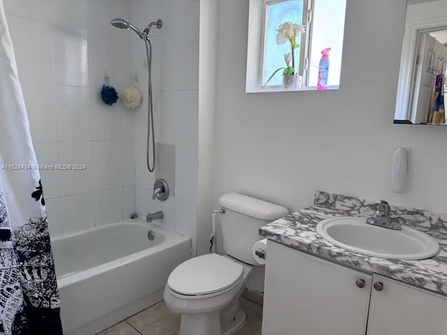 218 SW 8th Ave # 205, Miami FL 33130