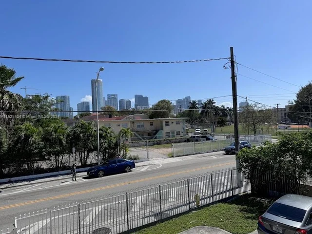 218 SW 8th Ave # 205, Miami FL 33130