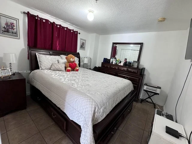 218 SW 8th Ave # 205, Miami FL 33130