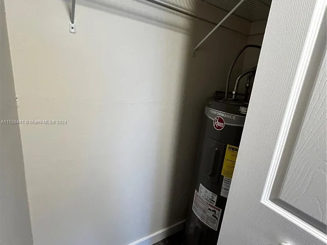 500 NE 2nd St # 418, Dania Beach FL 33004