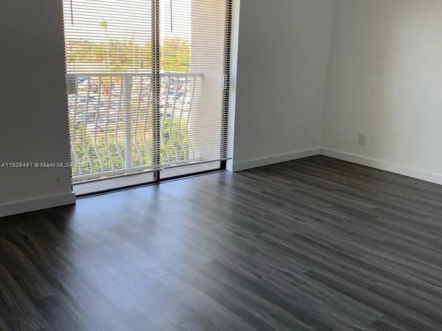 500 NE 2nd St # 418, Dania Beach FL 33004