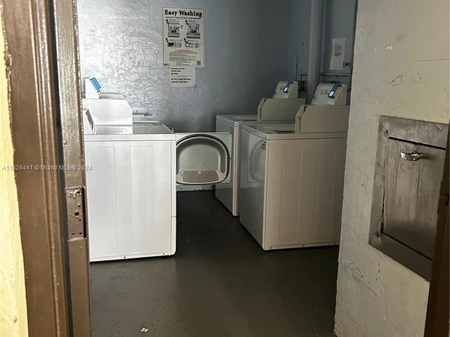 500 NE 2nd St # 418, Dania Beach FL 33004