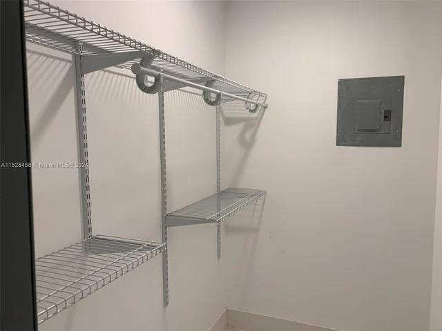 1418 SW 27th St # 4, Fort Lauderdale FL 33315