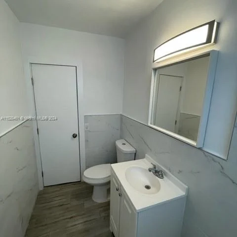 2048 NE 168th St # 3, North Miami Beach FL 33162