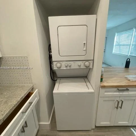 2048 NE 168th St # 3, North Miami Beach FL 33162