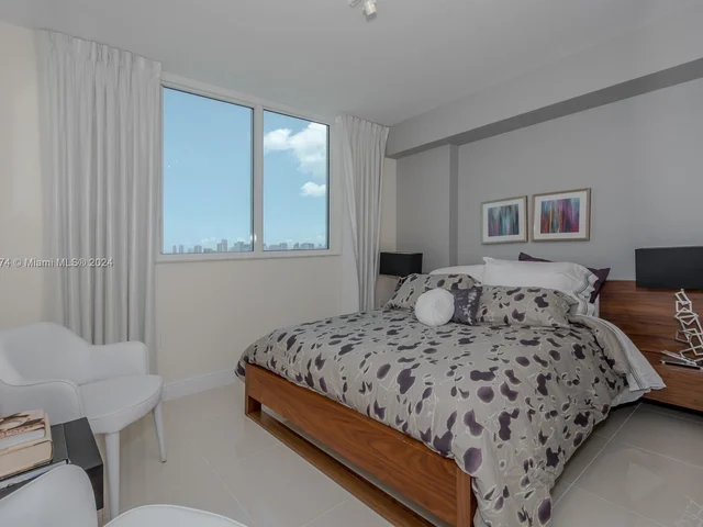 1861 NW S River Dr # 1407, Miami FL 33125