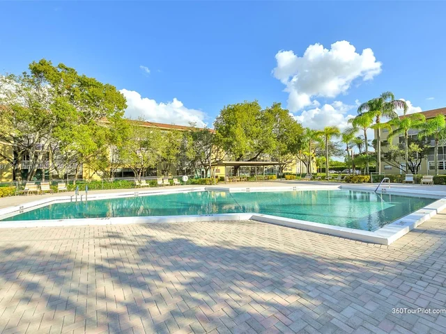 1351 SW 125th Ave # 401S, Pembroke Pines FL 33027