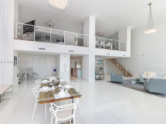 1040 Biscayne Blvd # 4402, Miami FL 33132