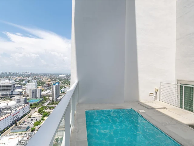 1040 Biscayne Blvd # 4402, Miami FL 33132