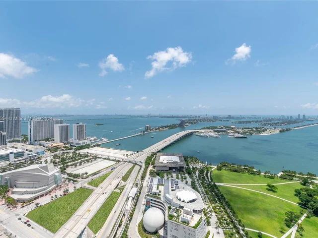 1040 Biscayne Blvd # 4402, Miami FL 33132