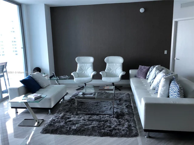 17301 Biscayne Blvd # 1107, North Miami Beach FL 33160