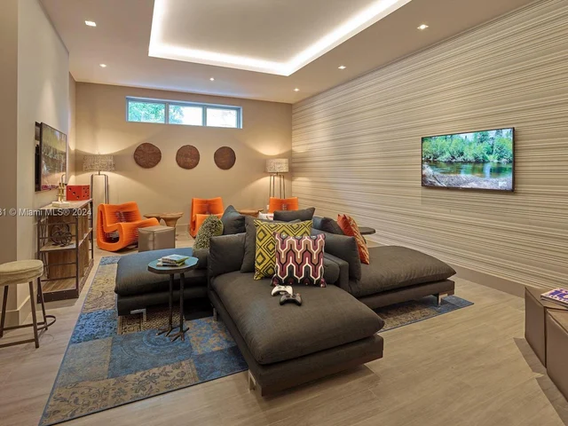 17301 Biscayne Blvd # 1107, North Miami Beach FL 33160