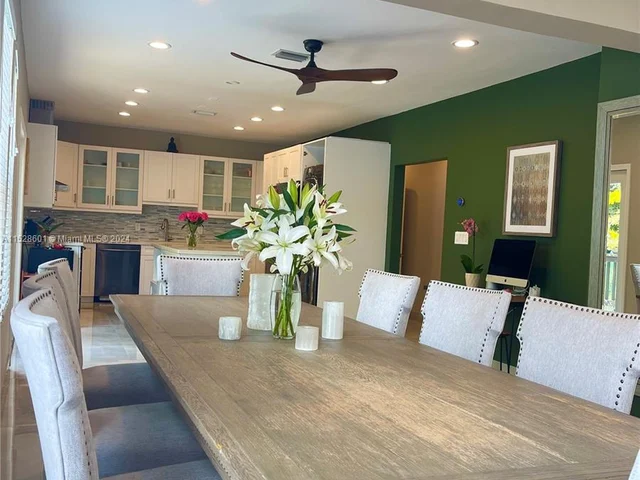 120 NW 49th St, Miami FL 33127