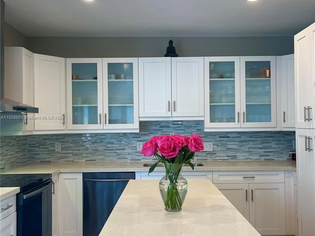 120 NW 49th St, Miami FL 33127