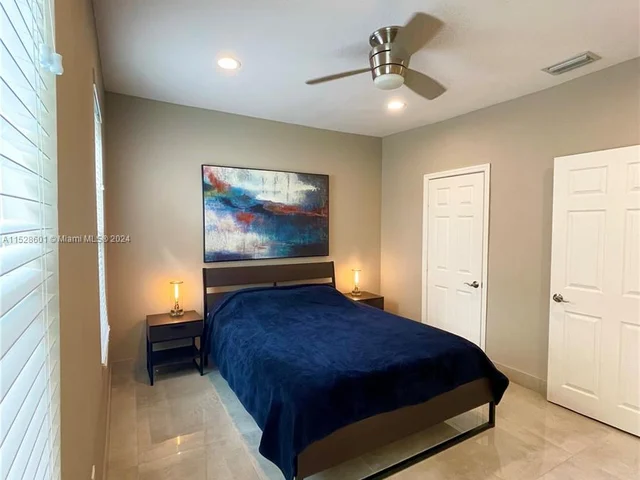 120 NW 49th St, Miami FL 33127