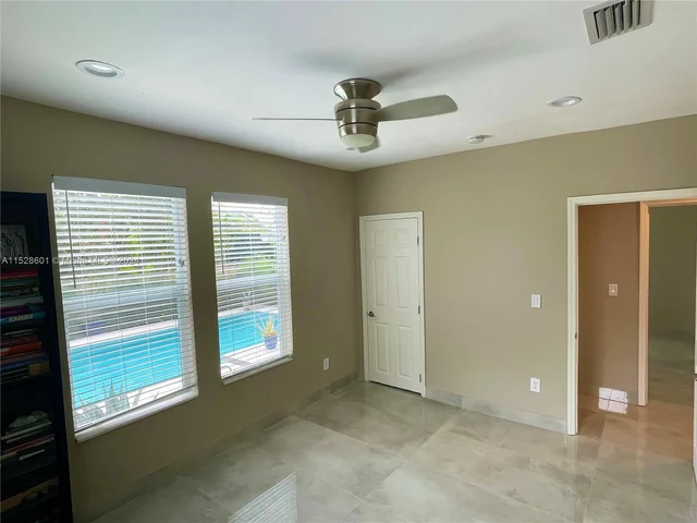 120 NW 49th St, Miami FL 33127