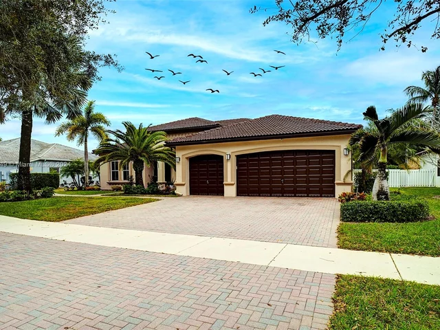 4830 Tropicana Ave, Cooper City FL 33330