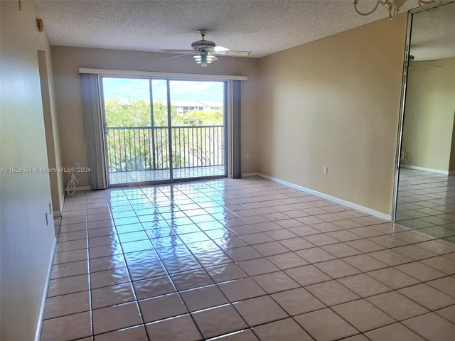 13705 SW 12th St # 304B, Pembroke Pines FL 33027