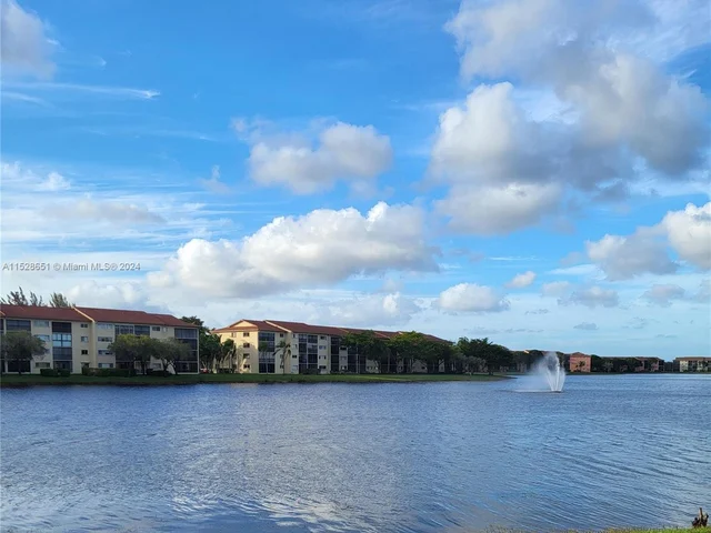 13705 SW 12th St # 304B, Pembroke Pines FL 33027
