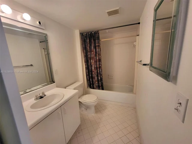 13705 SW 12th St # 304B, Pembroke Pines FL 33027