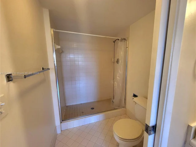 13705 SW 12th St # 304B, Pembroke Pines FL 33027