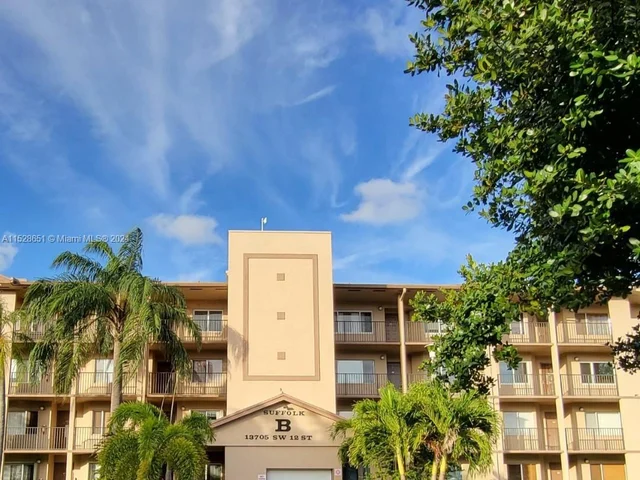 13705 SW 12th St # 304B, Pembroke Pines FL 33027