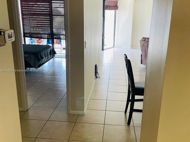 800 Parkview Dr # 511, Hallandale Beach FL 33009