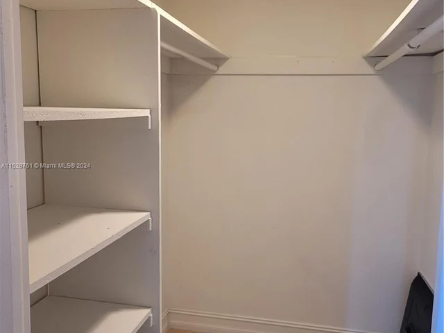 18031 Biscayne Blvd # 201, Aventura FL 33160