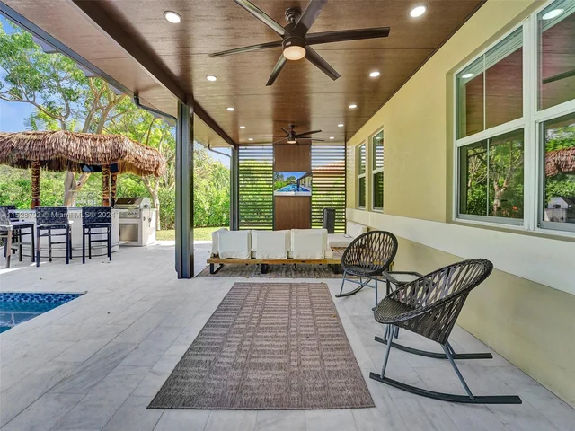 6435 SW 55th Pl, Davie FL 33314