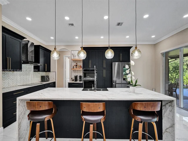 6435 SW 55th Pl, Davie FL 33314